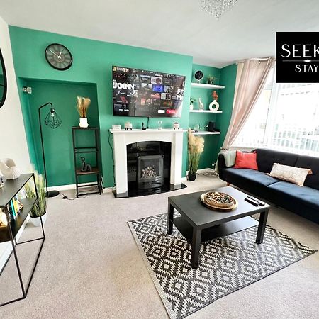 Cosy 2-Bedroom House, Walking Distance Cbs, Ideal For Contractors-Business Stays Coventry Exterior photo