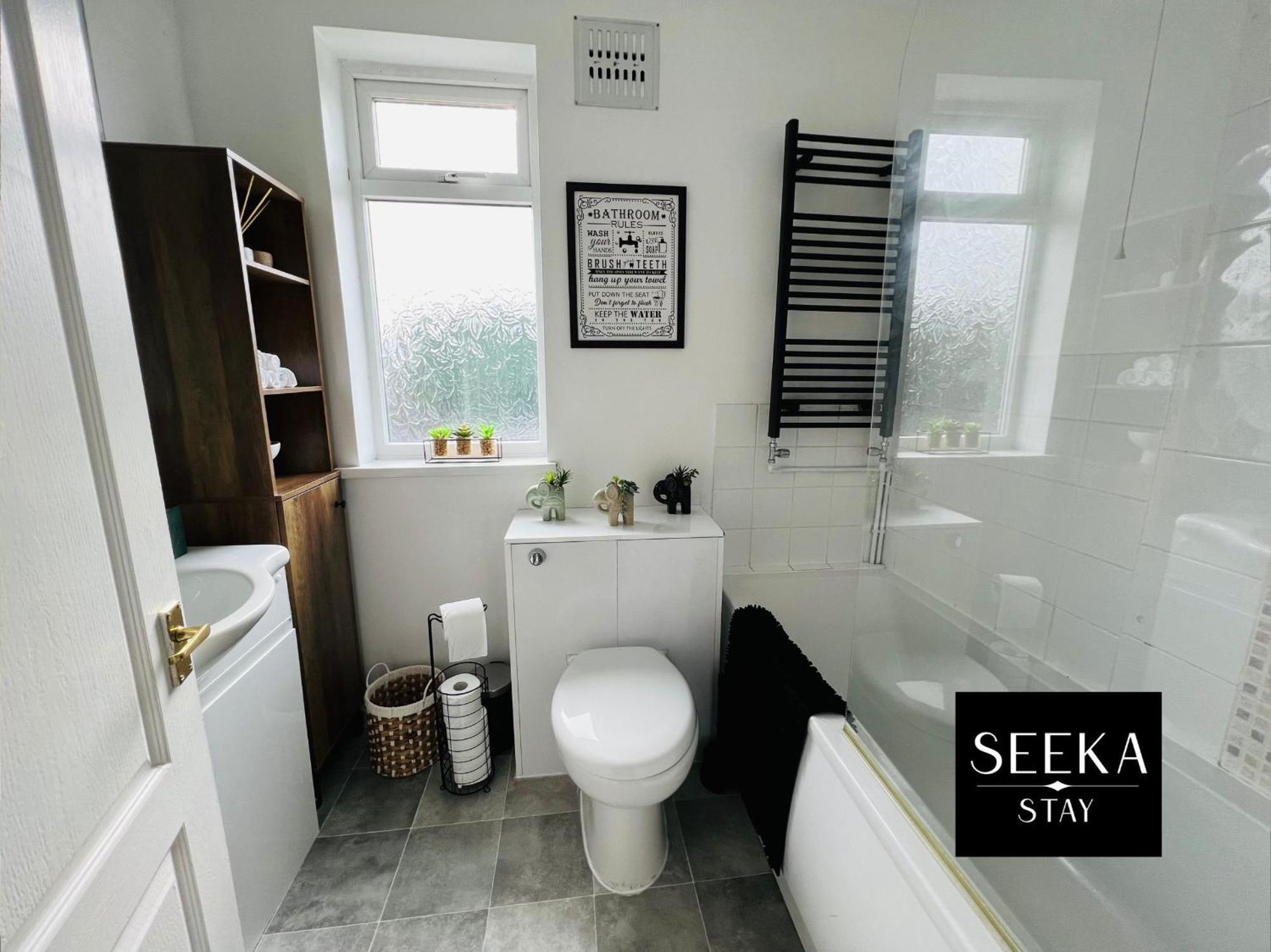 Cosy 2-Bedroom House, Walking Distance Cbs, Ideal For Contractors-Business Stays Coventry Exterior photo