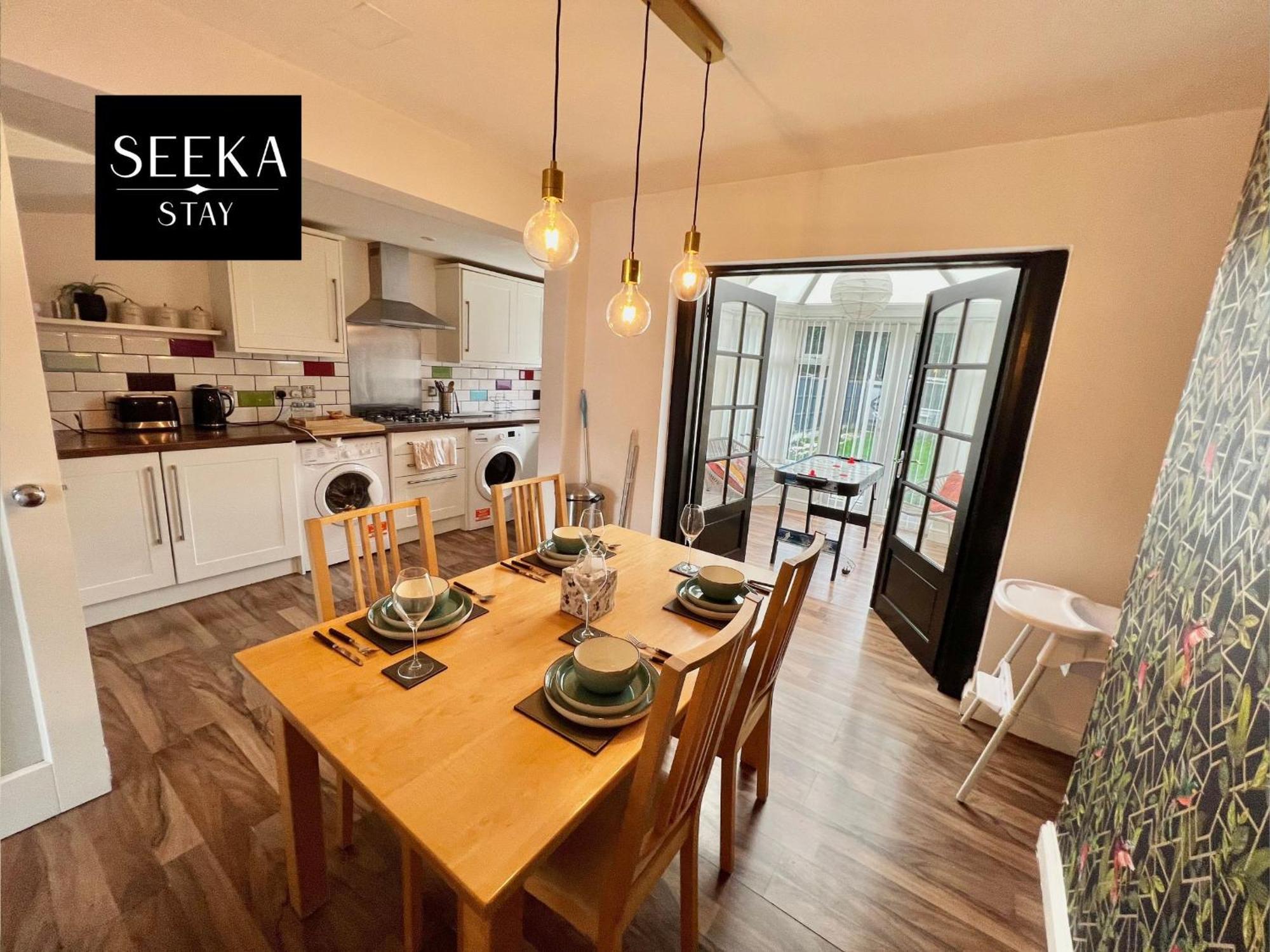 Cosy 2-Bedroom House, Walking Distance Cbs, Ideal For Contractors-Business Stays Coventry Exterior photo